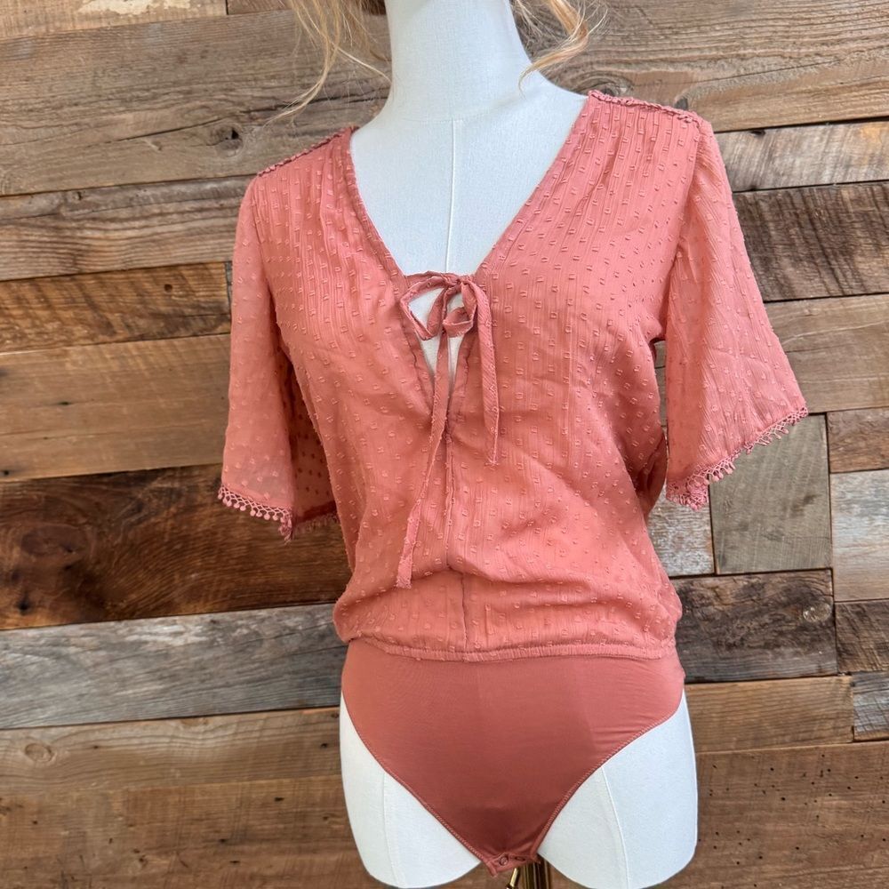 Abercrombie & Fitch Swiss Dot Tie Back Flutter Sleeve Bodysuit Terracotta XS